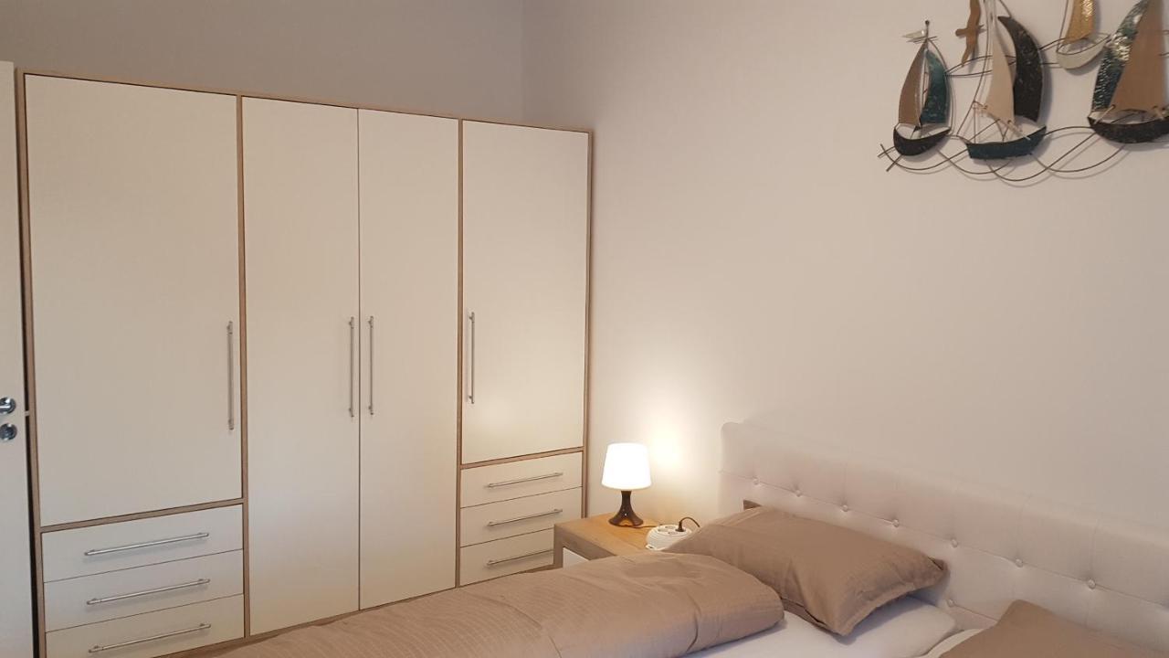 Confort Oradea Exteriör bild
