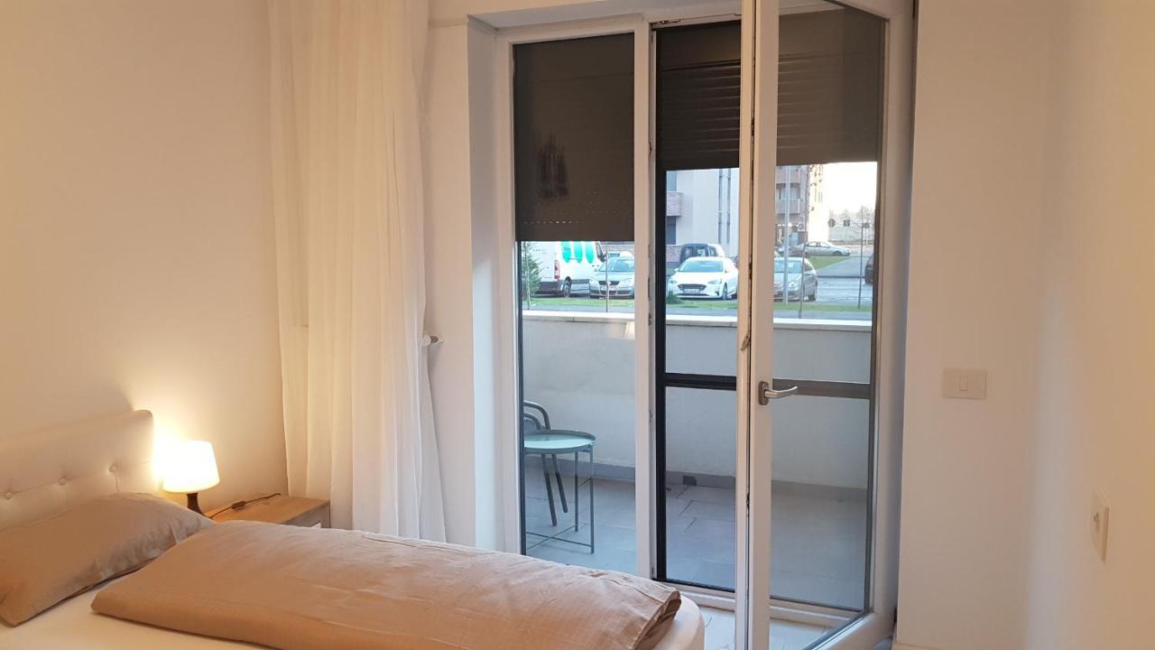 Confort Oradea Exteriör bild